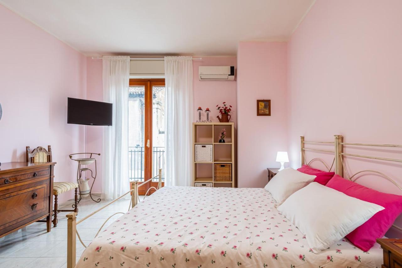 Catania Central And Comfy Apartments Экстерьер фото