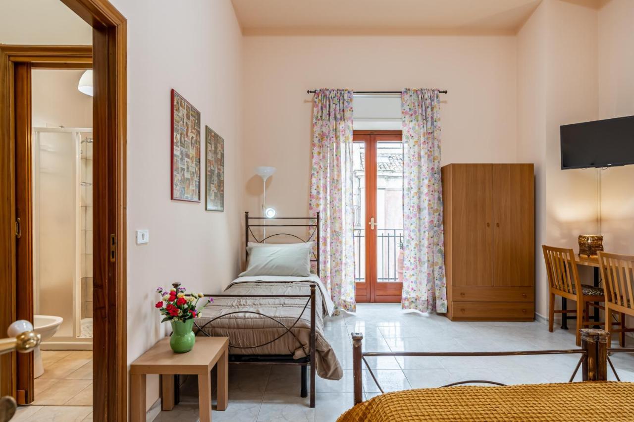Catania Central And Comfy Apartments Экстерьер фото